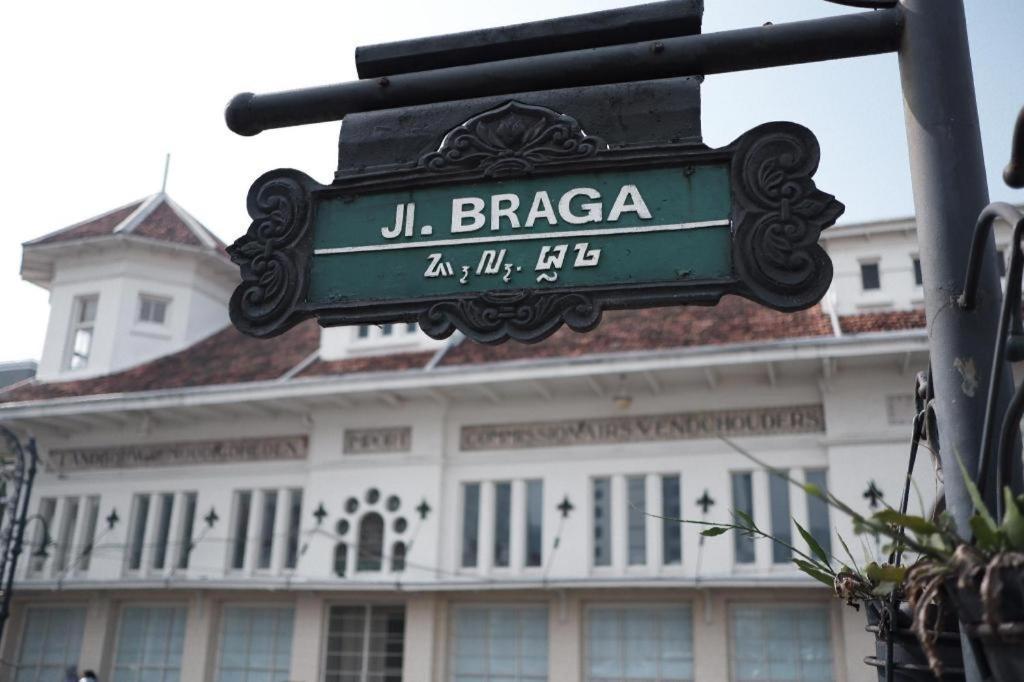 Oyo 91547 Graha Hermawan Syariah Hotel Bandung